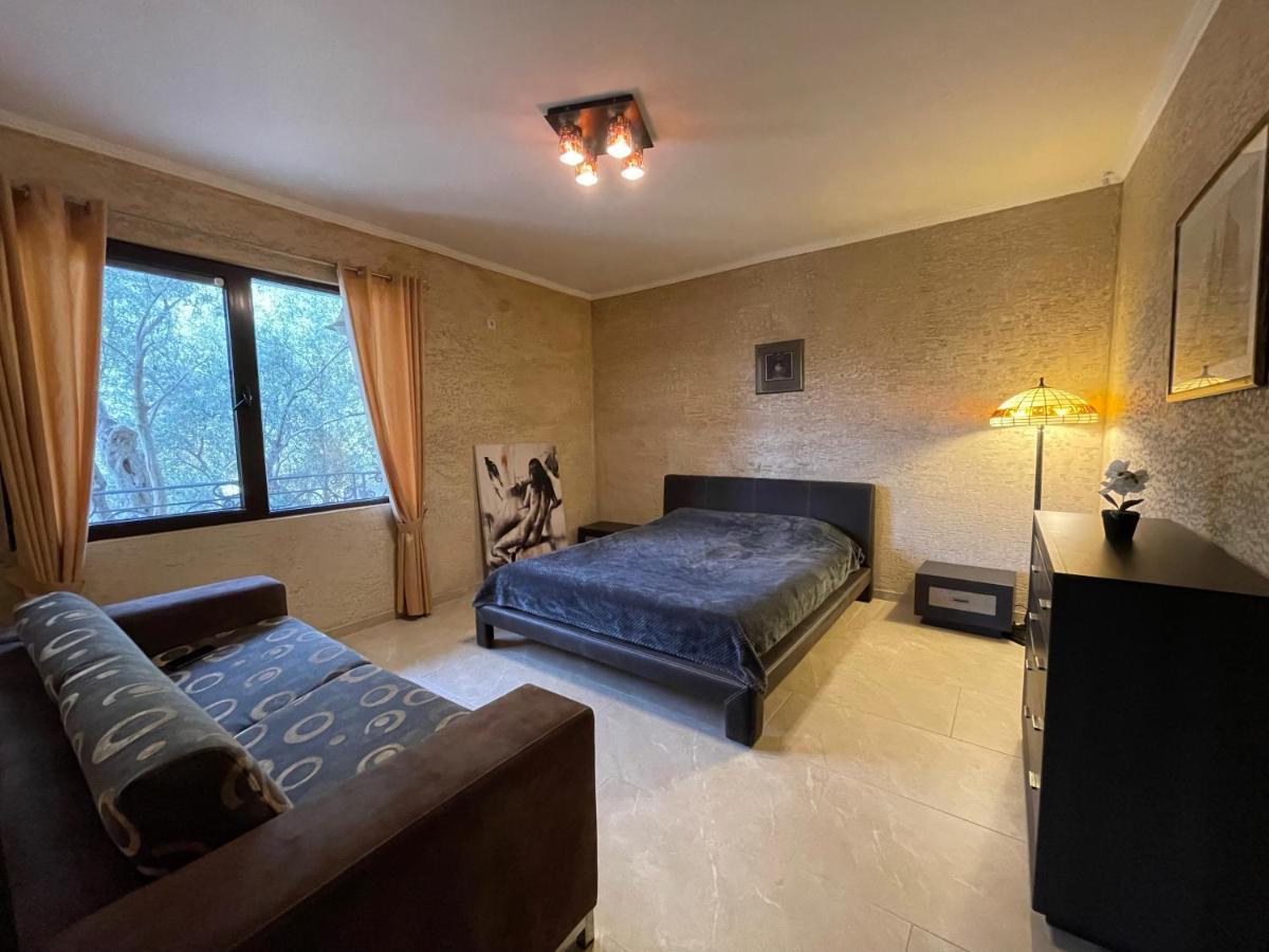 Apartman St. *